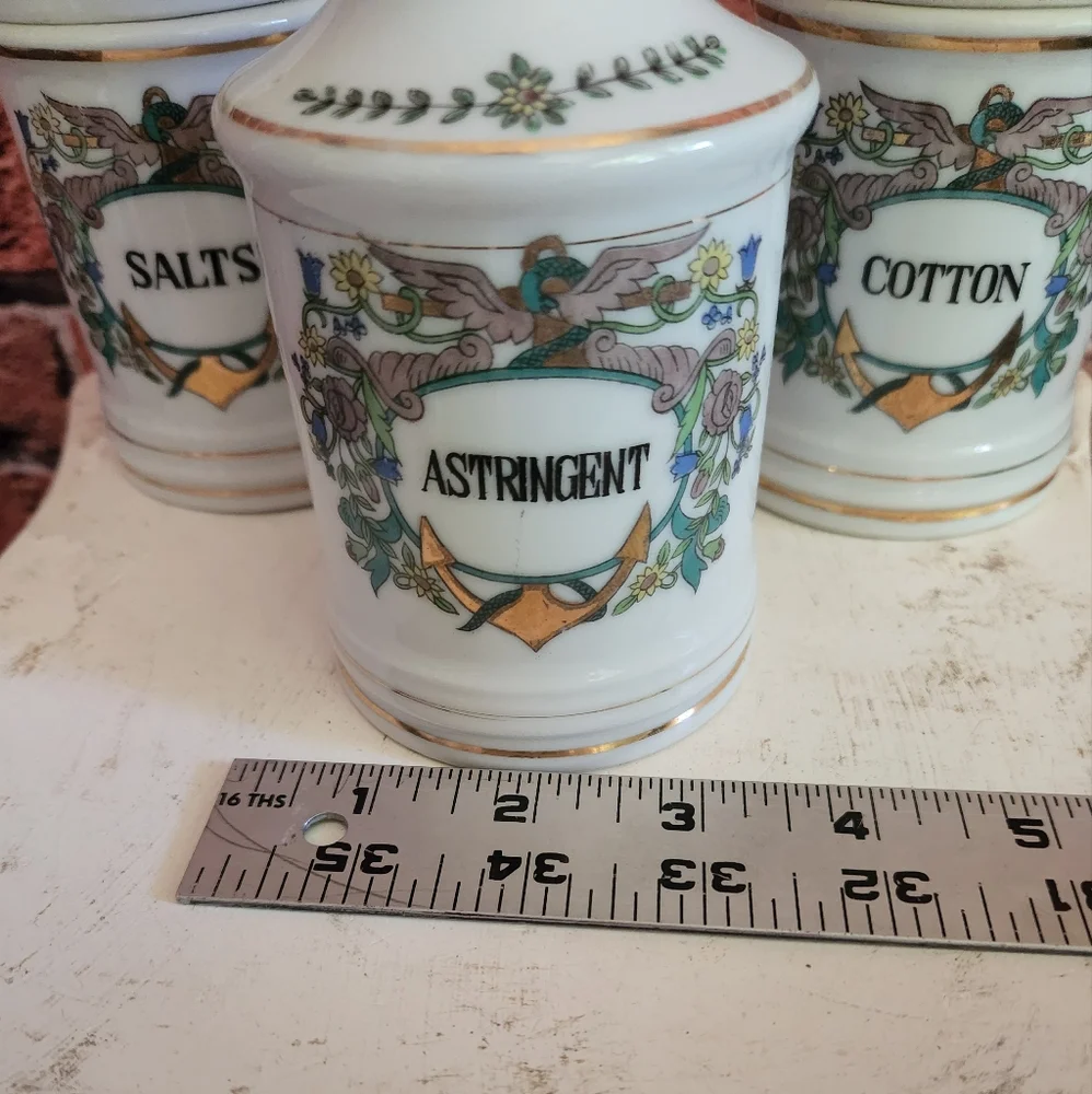 Vintage vanity jars